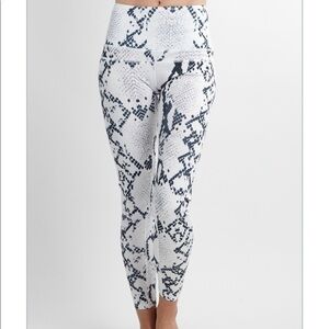 Savvi Khali Black White Python Legging Size Small